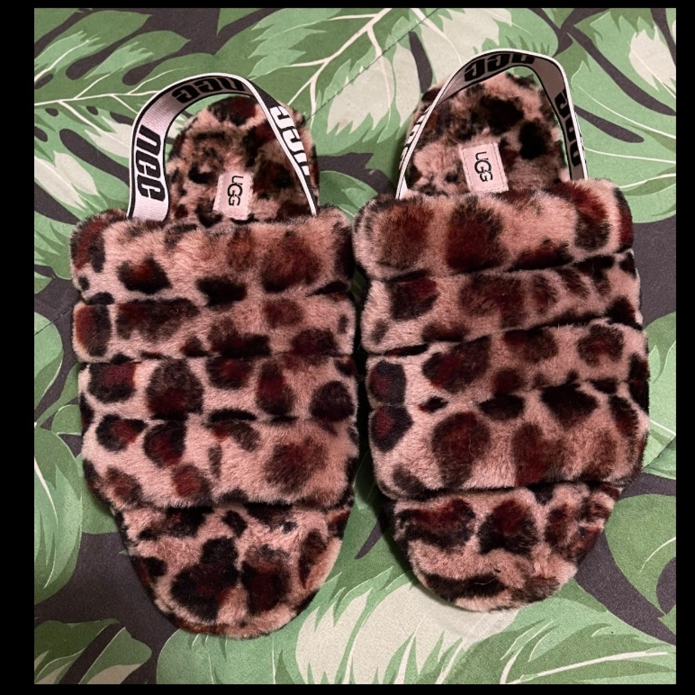 UGG Fluff Yeah Slides